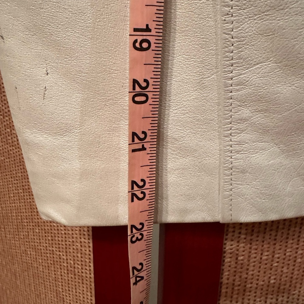 Vintage Beautiful white leather skirt size 10 - Picture 4 of 7